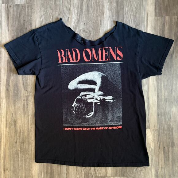 Bad Omens T-Shirt “I Don’t Know What I’m Made Of Anymore” Size L Metalcore CUT - Picture 1 of 6